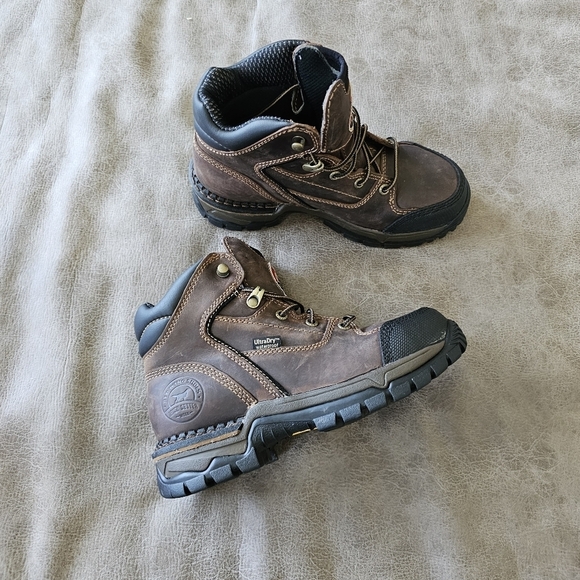 Red Wing Irish Setter Women's Boots - Picture 2 of 10